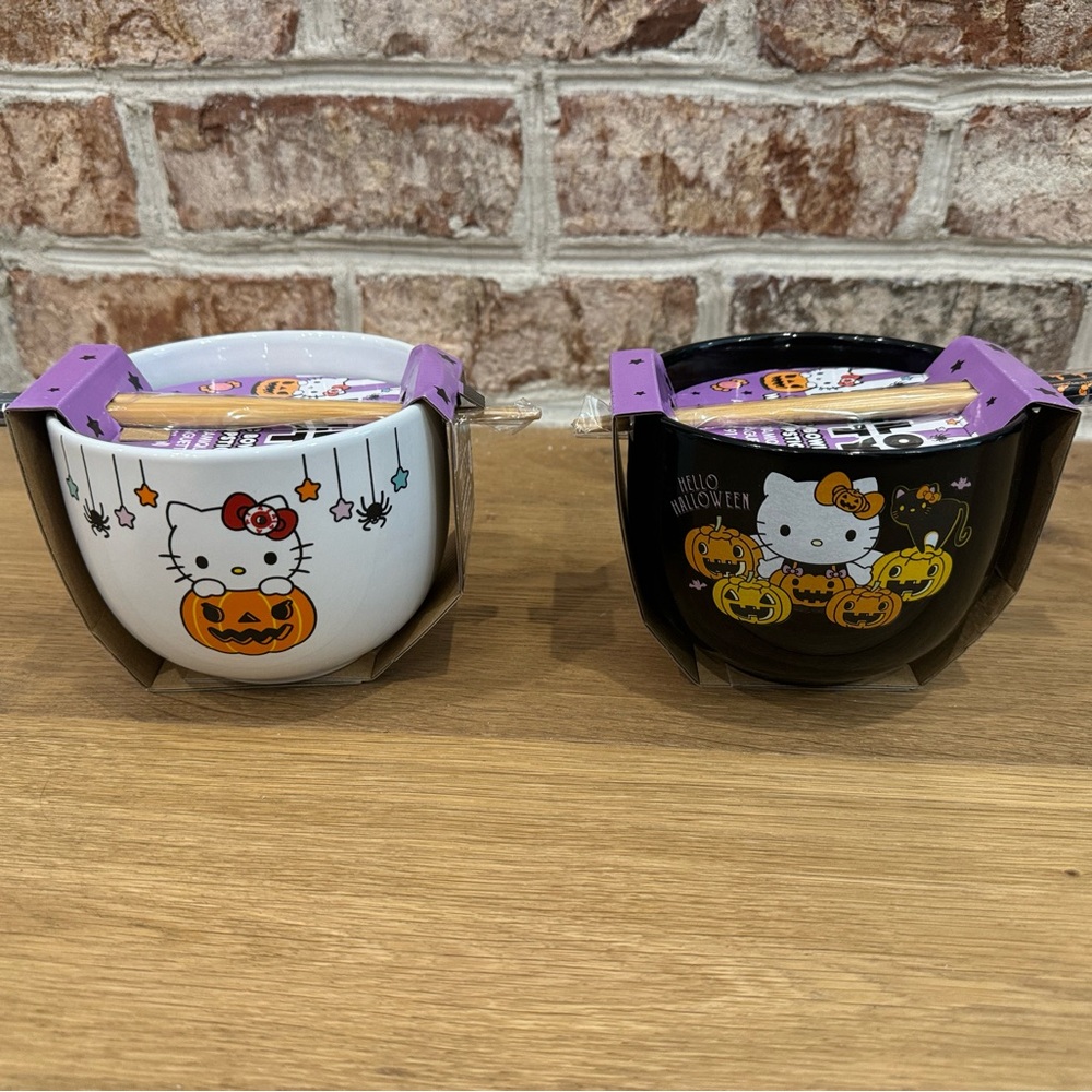 Hello Kitty Halloween Ramen Bowl set of 2